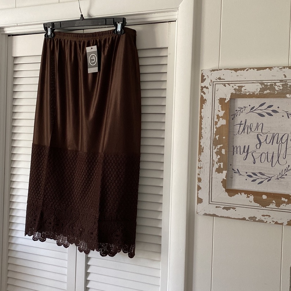 Nuggles Brand •brown layering slip extender